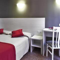 Hotel Nuevo Triunfo сейф в номере
