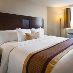 Отель Best Western Plus Victoria Park Suites Канада, Оттава - отзывы, цены и фото номеров - забронировать отель Best Western Plus Victoria Park Suites онлайн комната для гостей