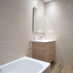 Отель San Diego - Iberorent Apartments Испания, Сан-Себастьян - отзывы, цены и фото номеров - забронировать отель San Diego - Iberorent Apartments онлайн ванная