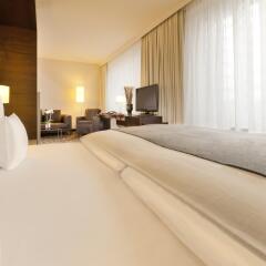 Dorint Hotel am Heumarkt Köln комната для гостей