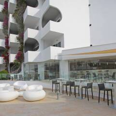 Hotel Pamplona бассейн