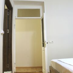Hotel Tiflis Garden сейф в номере