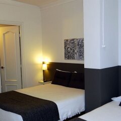 Отель Hostal Muntaner Барселона комната для гостей фото 3