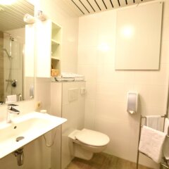 Отель Leopold Hotel Brussels EU Бельгия, Брюссель - 5 отзывов об отеле, цены и фото номеров - забронировать отель Leopold Hotel Brussels EU онлайн ванная