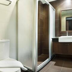 Ratana Apart Hotel at Chalong ванная фото 2