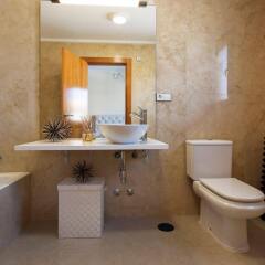 Отель Villa Bennecke Oasis Рохалес ванная
