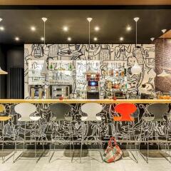 Отель ibis Berlin Hauptbahnhof гостиничный бар фото 3