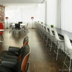 Отель citizenM Hotel Amsterdam South Нидерланды, Амстердам - 1 отзыв об отеле, цены и фото номеров - забронировать отель citizenM Hotel Amsterdam South онлайн помещение для мероприятий