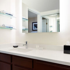 Отель Residence Inn by Marriott Las Vegas Hughes Center ванная