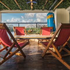 Отель Señor Frogs Hostel - Adults Only Мексика, Канкун - отзывы, цены и фото номеров - забронировать отель Señor Frogs Hostel - Adults Only онлайн балкон