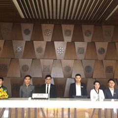 Отель Muong Thanh Luxury Buon Ma Thuot Вьетнам, Буонматхуот - отзывы, цены и фото номеров - забронировать отель Muong Thanh Luxury Buon Ma Thuot онлайн интерьер отеля