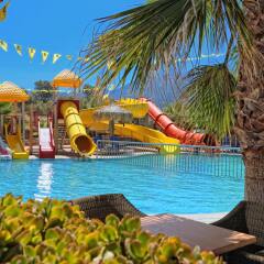 Отель Aeolos Beach бассейн
