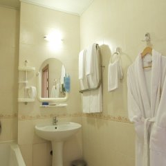 Гостиница «Премьер» Одесса Украина, Одесса - 9 отзывов об отеле, цены и фото номеров - забронировать гостиницу «Премьер» Одесса онлайн ванная