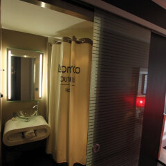 Leonardo Boutique Hotel Munich сейф в номере