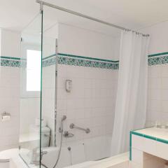 Отель Hôtel Vacances Bleues Provinces Opéra ванная