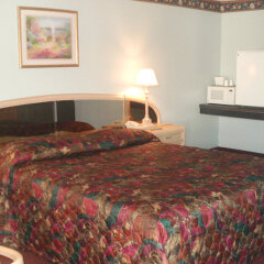 Отель Budget Inn and Suites at The Falls США, Ниагара-Фолс - отзывы, цены и фото номеров - забронировать отель Budget Inn and Suites at The Falls онлайн удобства в номере