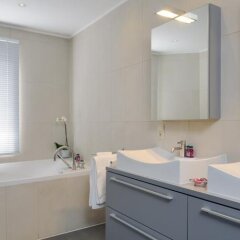 Отель B&B Nouvelle Vie Бельгия, Брюссель - отзывы, цены и фото номеров - забронировать отель B&B Nouvelle Vie онлайн ванная