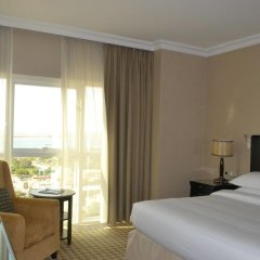 Отель Sheraton Khalidiya Hotel ОАЭ, Абу-Даби - 8 отзывов об отеле, цены и фото номеров - забронировать отель Sheraton Khalidiya Hotel онлайн комната для гостей фото 3