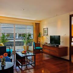Отель Swissotel Resort Phuket Patong Beach 5* Люкс
