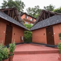 Отель Dhulikhel Mountain Resort Непал, Дхуликхел - отзывы, цены и фото номеров - забронировать отель Dhulikhel Mountain Resort онлайн парковка