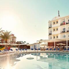 Отель SunConnect Hotel Los Delfines Испания, Кала-эн-Форкат - отзывы, цены и фото номеров - забронировать отель SunConnect Hotel Los Delfines онлайн бассейн фото 3