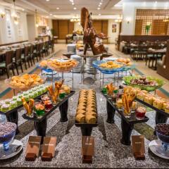 Отель Ravindra Beach Resort And Spa Таиланд, На Чом Тхиан - 6 отзывов об отеле, цены и фото номеров - забронировать отель Ravindra Beach Resort And Spa онлайн питание
