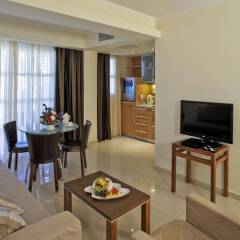 Отель Neptune Hotels Resort and Spa Греция, Калимнос - отзывы, цены и фото номеров - забронировать отель Neptune Hotels Resort and Spa онлайн комната для гостей