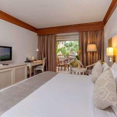 Отель Best Western Premier Bangtao Beach Resort & Spa удобства в номере