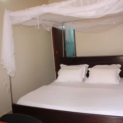 Отель Sandton Hotel Kasese Уганда, Национальные парки западной Уганды - отзывы, цены и фото номеров - забронировать отель Sandton Hotel Kasese онлайн комната для гостей фото 3