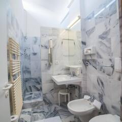 Отель Parkhotel Zur Linde Силандро ванная фото 2