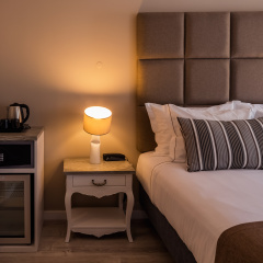 Отель Vila Garden Guesthouse сейф в номере