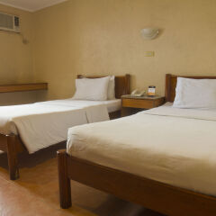 Отель Nichols Airport Hotel Филиппины, Паранак - отзывы, цены и фото номеров - забронировать отель Nichols Airport Hotel онлайн комната для гостей