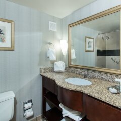 Отель Doubletree By Hilton Columbus - Worthington Колумбус ванная фото 2