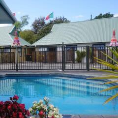 Отель Cheviot Park Motor Lodge бассейн фото 2