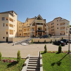Отель Мульти Рест Хаус парковка
