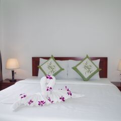 Отель Aroma Homestay & Spa сейф в номере