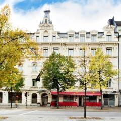 Elite Hotel Stockholm Plaza парковка