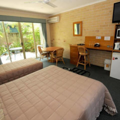 Caboolture Riverlakes Motel in Lawnton, Australia from 111$, photos, reviews - zenhotels.com room amenities photo 2