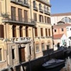 Отель Bed And Venice Венеция фото 2