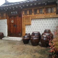 Отель Hyosunjae Hanok Guesthouse