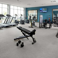 Отель SpringHill Suites by Marriott Columbus Easton Area фитнесс-зал