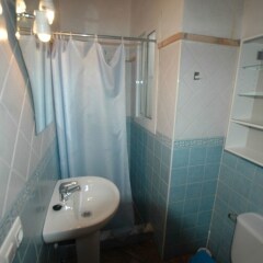 Отель Apartamentos centro de Conil Испания, Кониль-де-ла-Фронтера - отзывы, цены и фото номеров - забронировать отель Apartamentos centro de Conil онлайн ванная