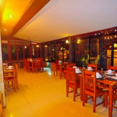 Отель Heritage Crab House Tourist Inn & Restaurant Филиппины, Тагбиларан - отзывы, цены и фото номеров - забронировать отель Heritage Crab House Tourist Inn & Restaurant онлайн питание фото 3