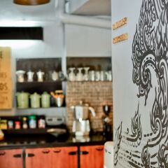 Отель Bangkok Bed And Bike Бангкок гостиничный бар