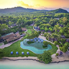 Отель The Naka Island, A Luxury Collection Resort and Spa, Phuket развлечения