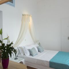 Отель Kastro Suites комната для гостей фото 2