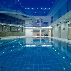 Hotel Crocus бассейн фото 3