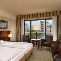 Maritim Berlin Hotel 4* Стандартный номер с разными типами кроватей фото 4