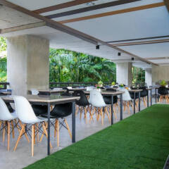 B2 Sea View Pattaya Boutique & Budget Hotel фото 2