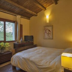 Отель Villa Dei Papiri Сиракуза сейф в номере